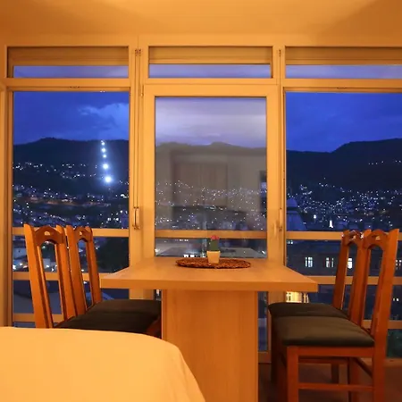 Deluxe Bellevue